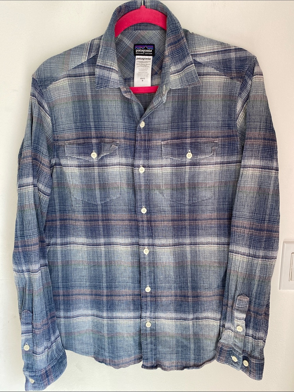Men’a Patagonia Organic Cotton Long Sleeved Shirt Med